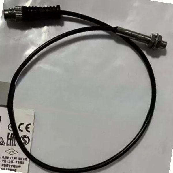 Датчик приближения Omron E2E-S05N03-CJ-B2