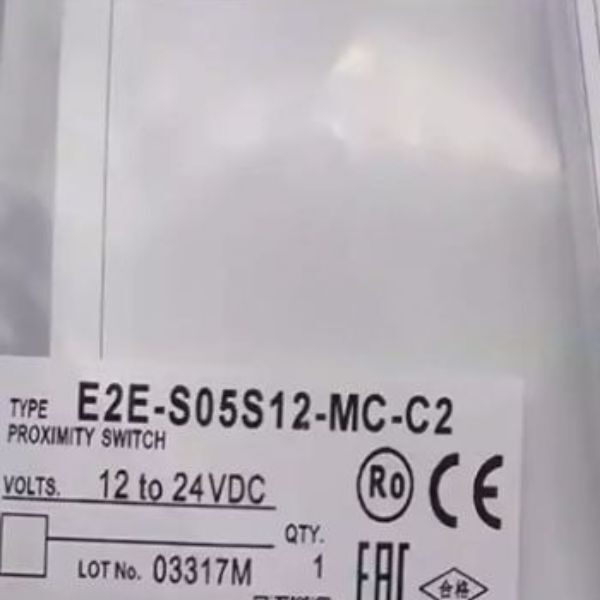 Датчик приближения Omron E2E-S05S12-MC-C2