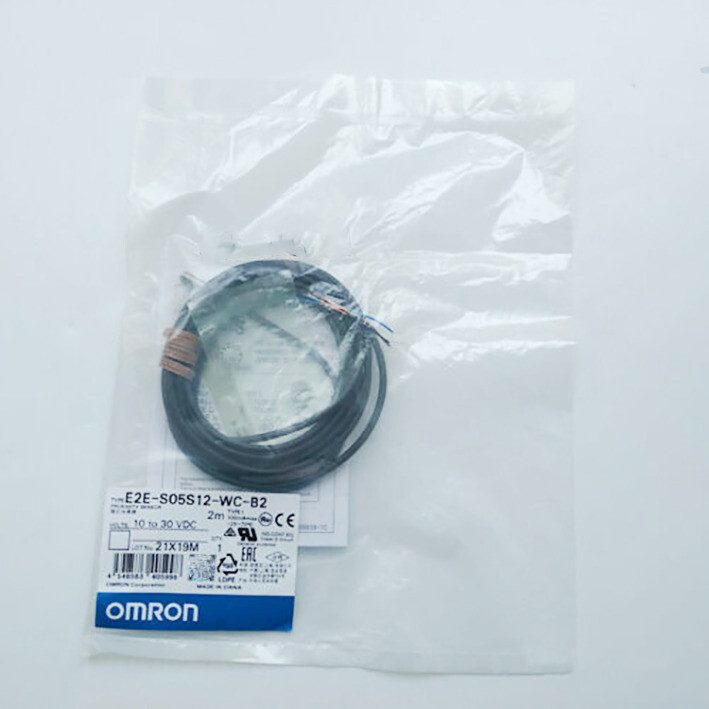 Датчик приближения Omron E2E-S05S12-WC-B2