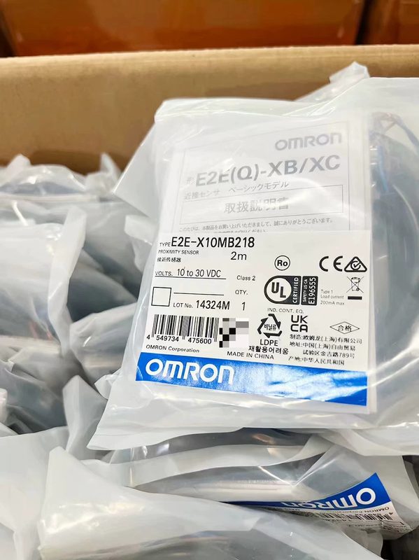 Датчик приближения Omron E2E-X10MB218