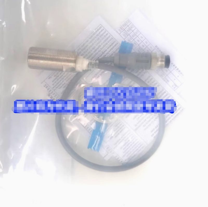 Датчик приближения Omron E2E-X15C230-M1TJ