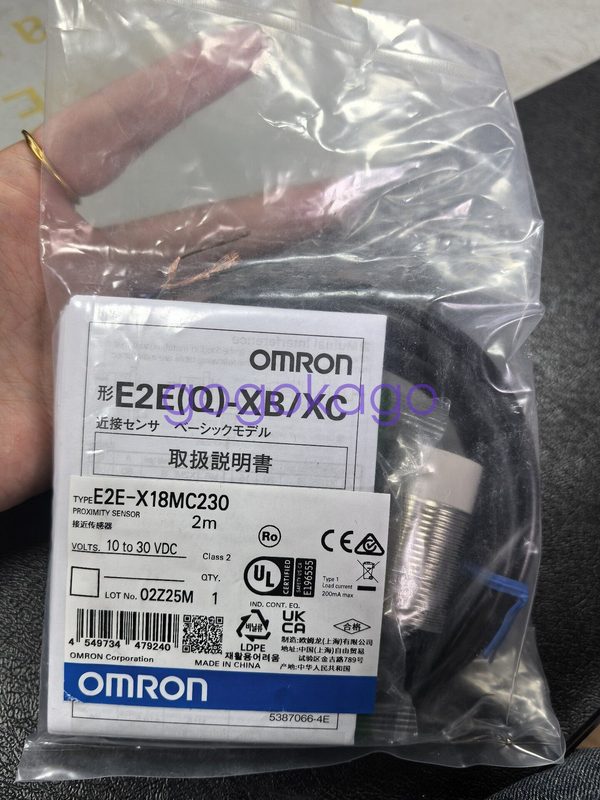Датчик приближения Omron E2E-X18MC230