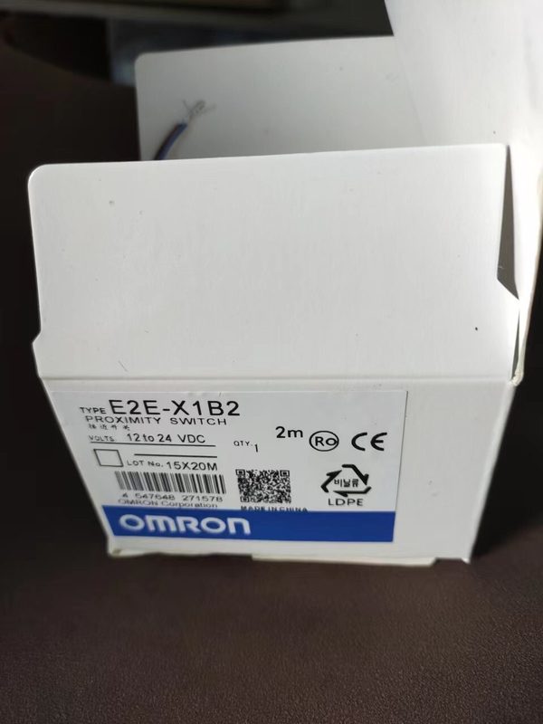 Датчик приближения Omron E2E-X1B2