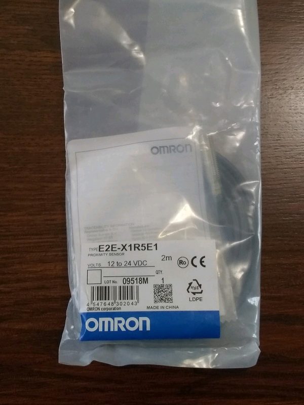 Датчик приближения Omron E2E-X1R5E1