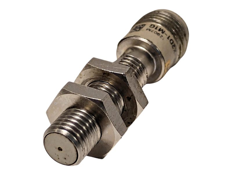Датчик Omron E2E-X2D1-M1G
