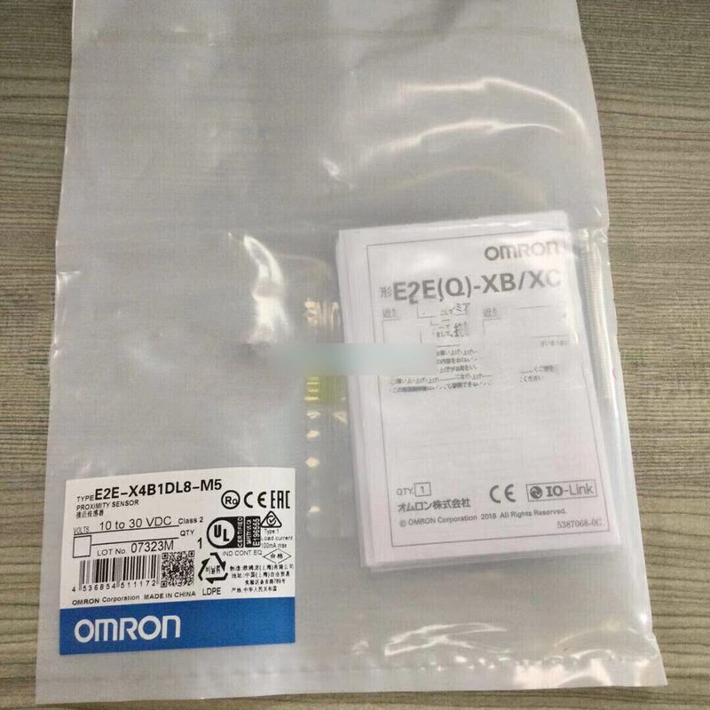 Датчик Omron E2E-X4B1DL8-M5