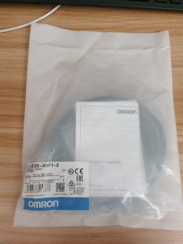 Датчик приближения Omron E2E-X5F1-Z