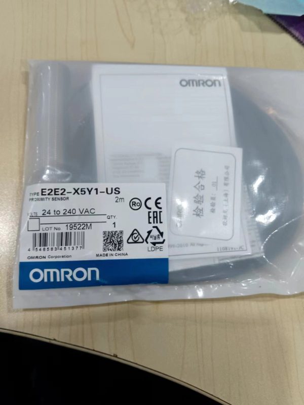 Датчик приближения Omron E2E2-X5Y1-US