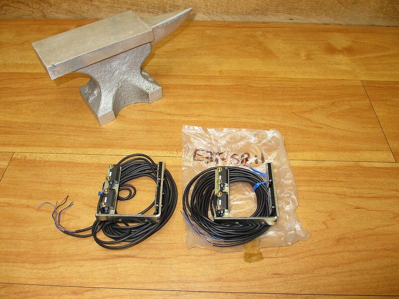 Фотоэлектрический датчик Omron E3T-SR11