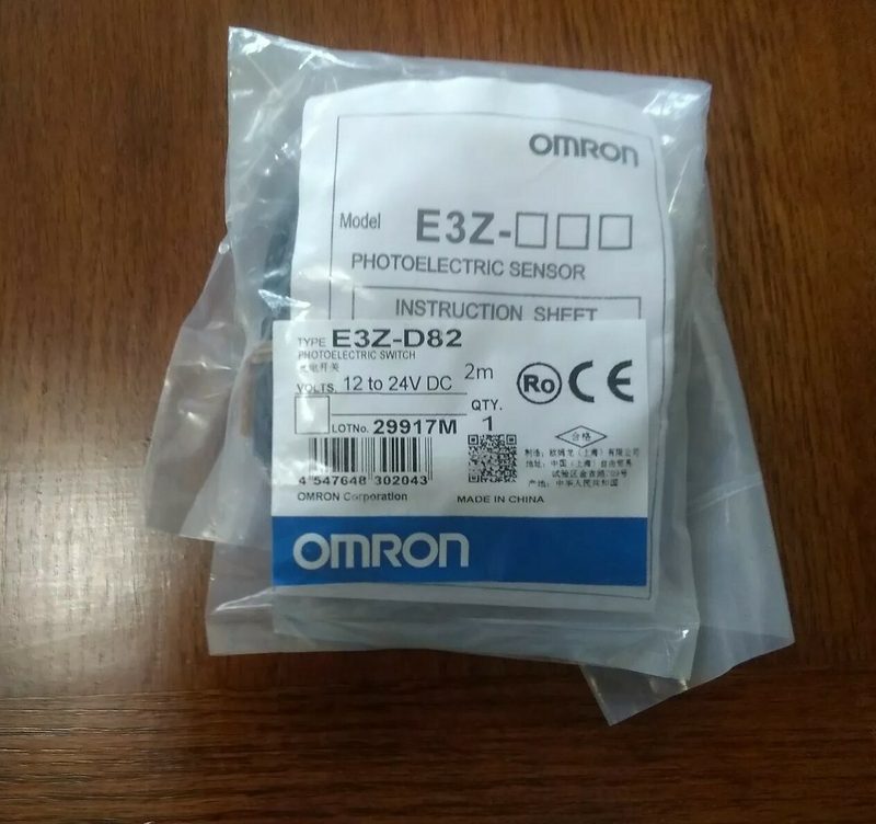 Фотоэлектрический датчик Omron E3Z-D82