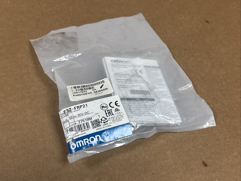 Датчик Omron E3Z-FRP21