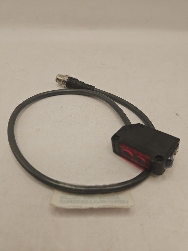 Фотоэлектрический датчик Omron E3Z-R81-J0