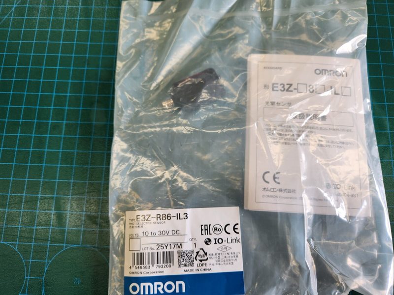 Датчик Omron E3Z-R86-IL3