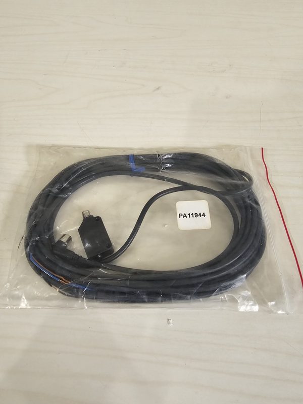 Фотоэлектрический датчик Omron E3Z-T66A-L