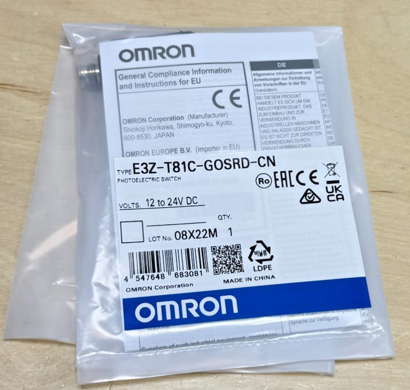 Фотоэлектрический датчик Omron E3Z-T81C-G0SRD-CN