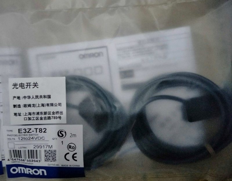 Фотоэлектрический датчик Omron E3Z-T82