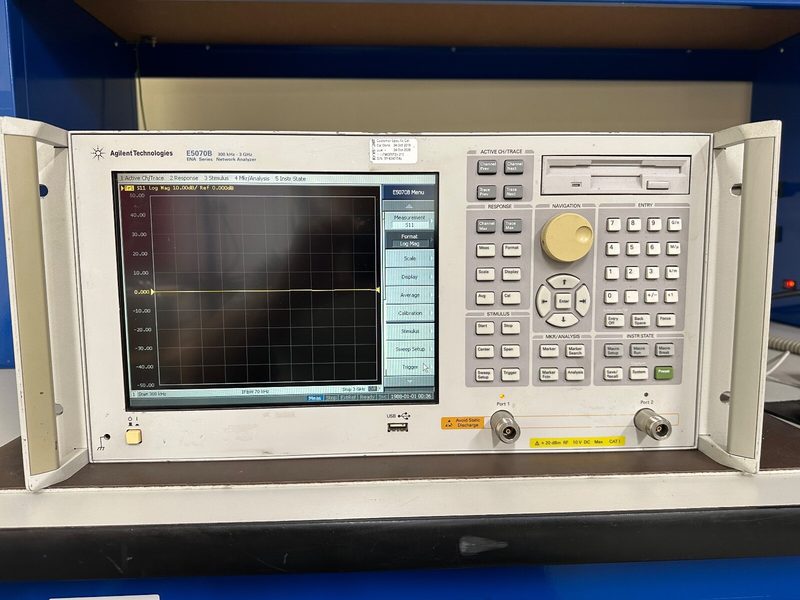 Анализатор цепей Keysight E5070B