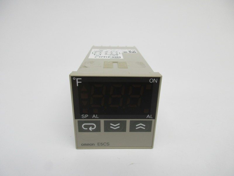 Датчик Omron E5CS-R1KJX-F
