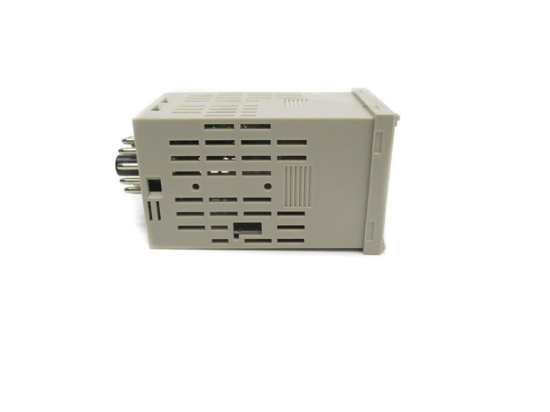 Датчик Omron E5CS-R1PU-W