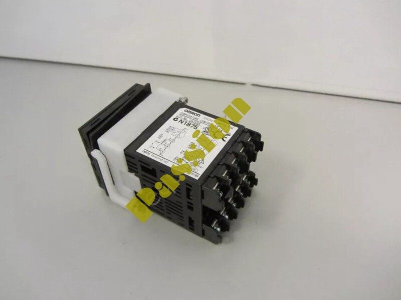 Датчик Omron E5CSV-R1TD-500