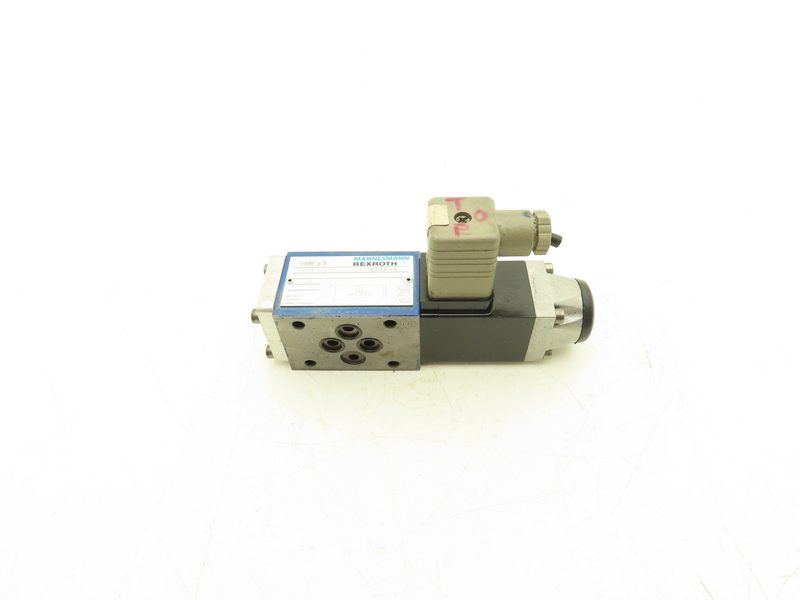 Пневмораспределитель Bosch Rexroth E68-21/AG24N9K4/MR