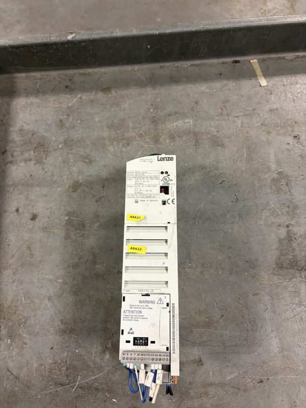 Частотный преобразователь Lenze E82EV152