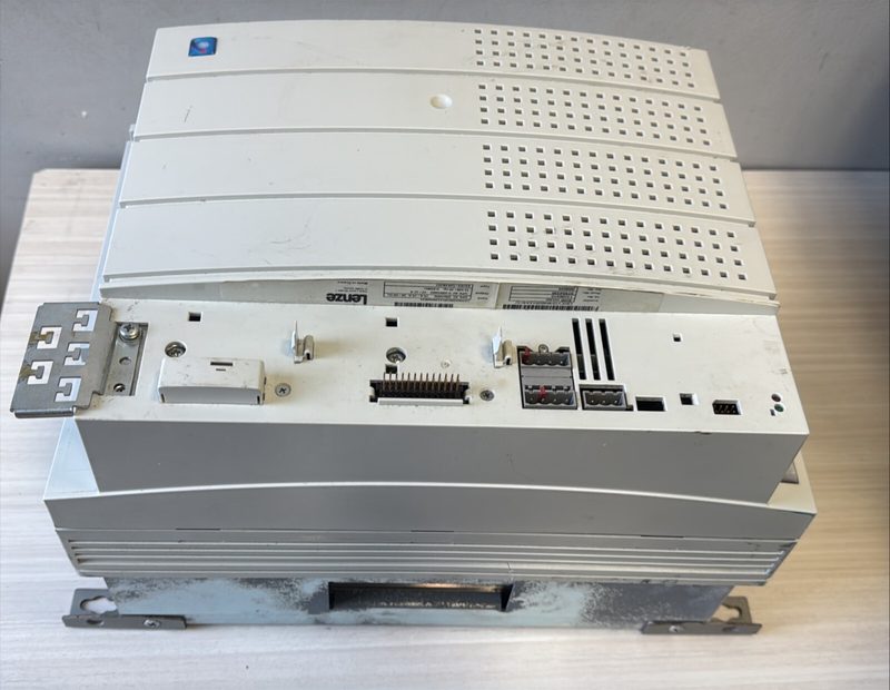 Частотный преобразователь Lenze E82EV153K4B201
