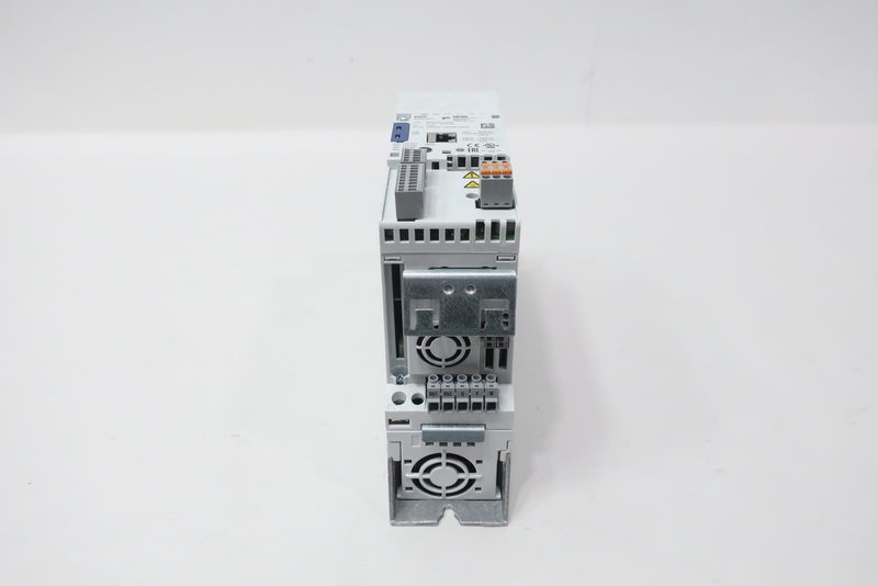 Частотный преобразователь Lenze E84AVSCE1122SX0