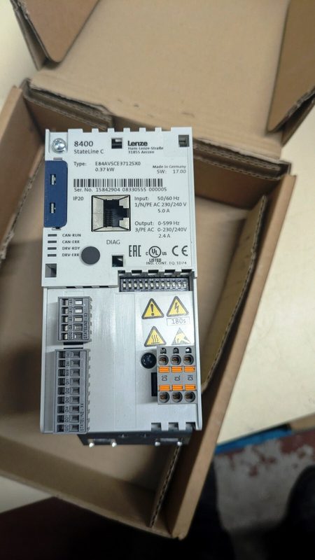 Частотный преобразователь Lenze E84AVSCE3712SXO