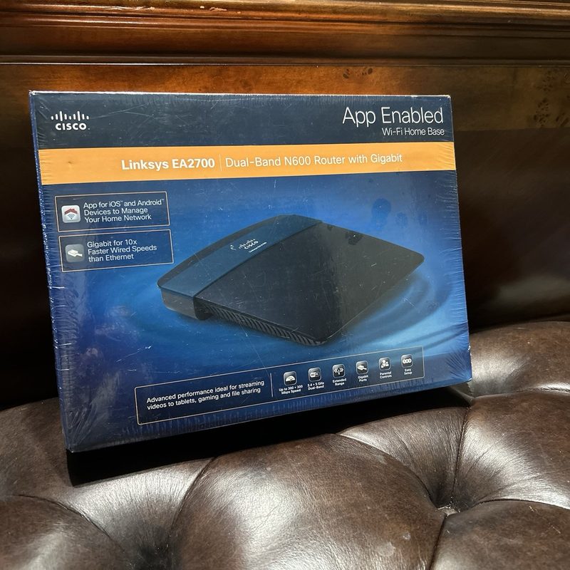 Маршрутизатор Cisco EA2700