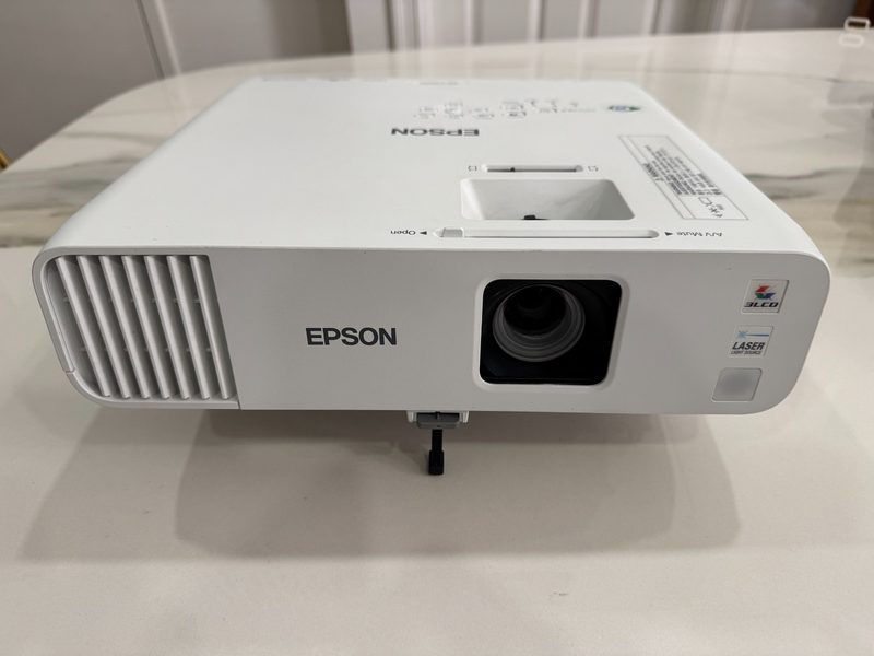 Проектор Epson EB-L200W