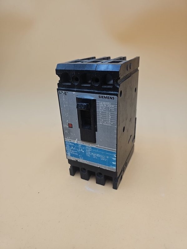 Автоматический выключатель Siemens ED23B030