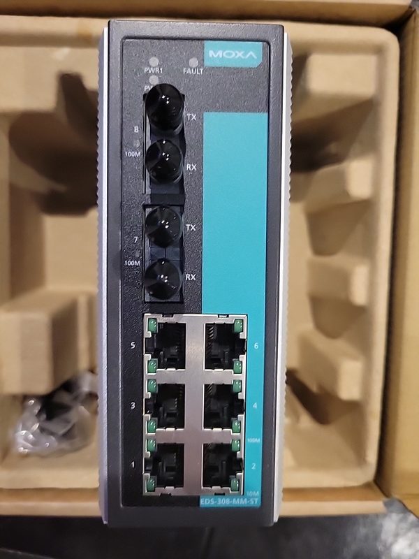 IIoT-устройство Moxa EDS-308-MM-ST