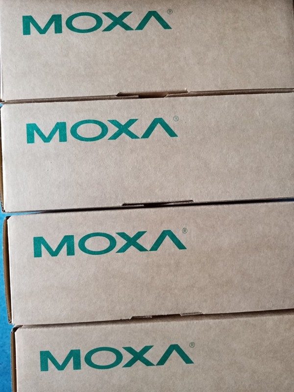 IIoT-устройство Moxa EDS-408A-3S-SC-T