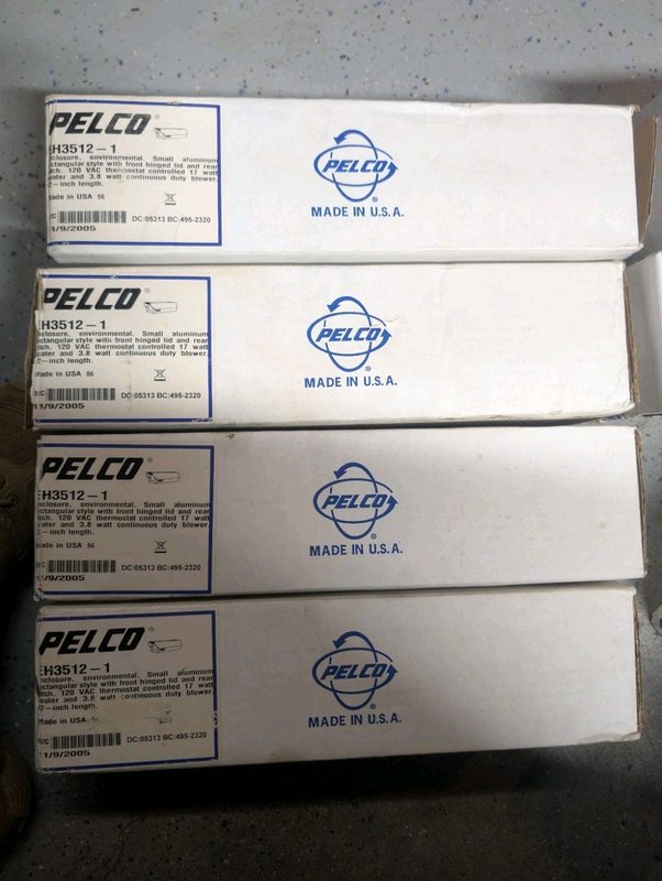 Операторское оборудование Pelco EH3512-1