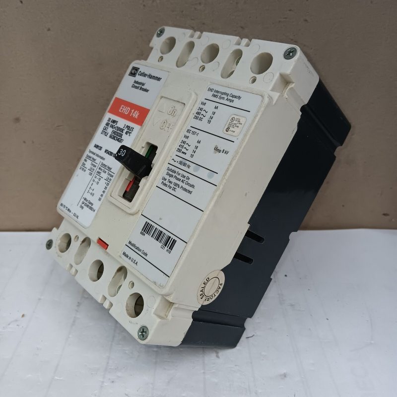 Автоматический выключатель Eaton EHD3030L