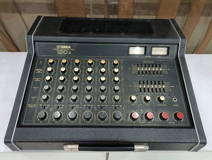 Микшерный пульт EM-150II