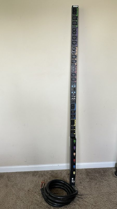 Блок розеток Eaton EMA330-10
