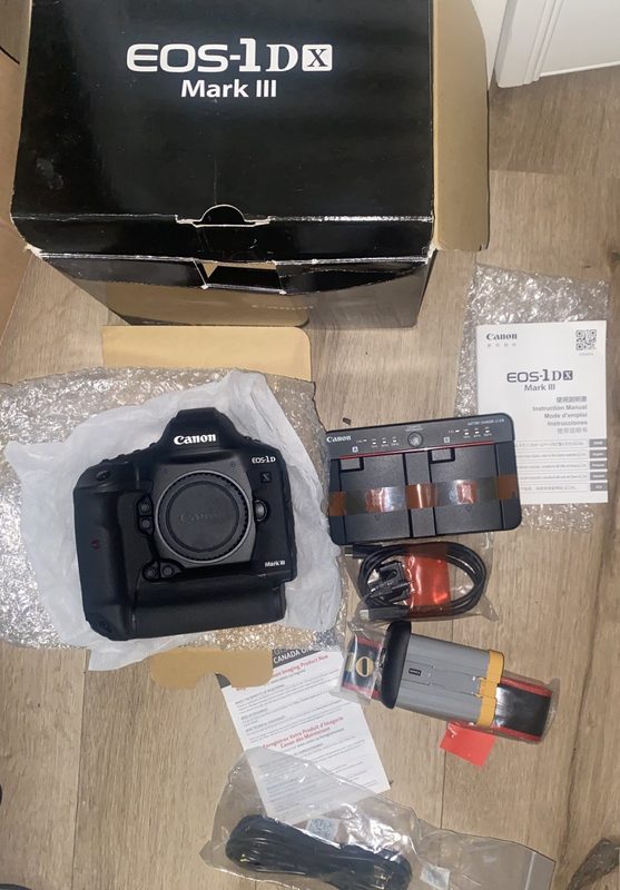 Фотокамера Canon EOS-1D