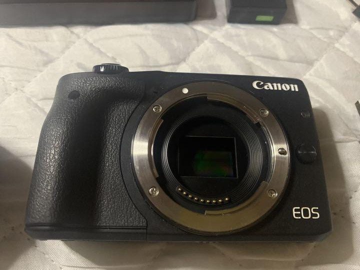 Фотокамера Canon EOSM3WH
