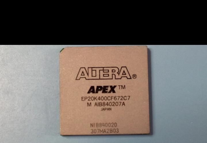 Микросхема ПЛИС Altera EP20K400CF672C7