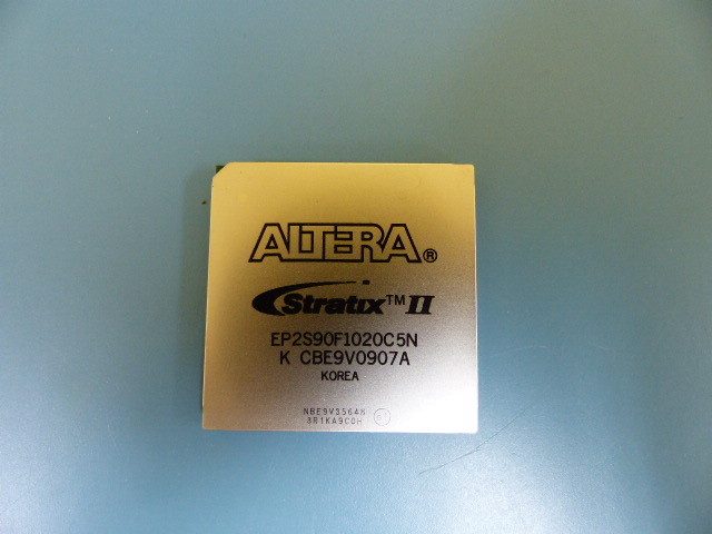 Микросхема ПЛИС Altera EP2S90F1020C5N
