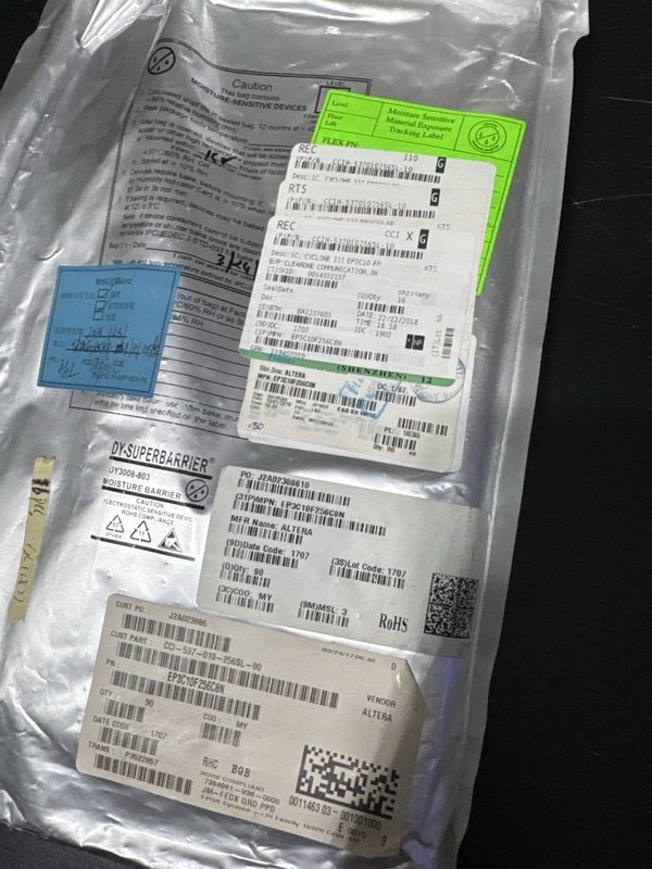 Микросхема ПЛИС Altera EP3C10F256C8N