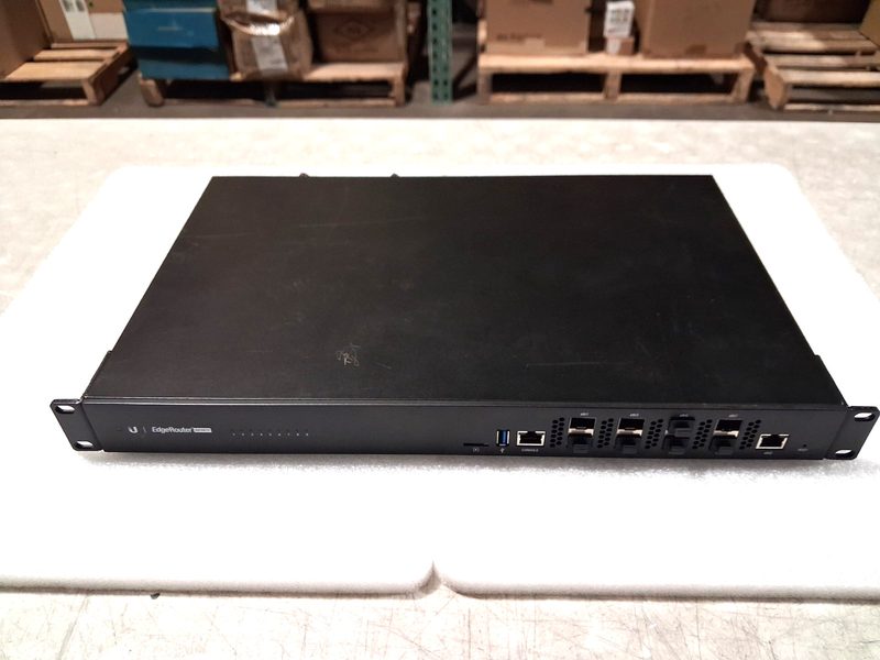 Маршрутизатор Ubiquiti ER-8-XG