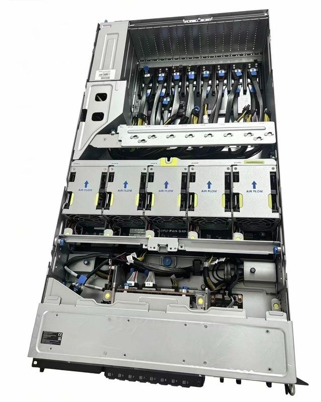 Сервер ASUS ESC8000A-E13