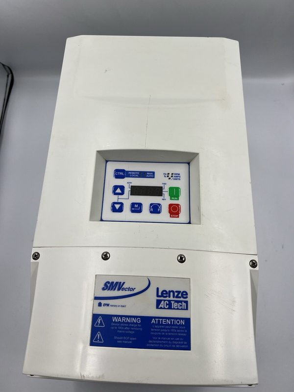 Привод Lenze ESV153N06TXD