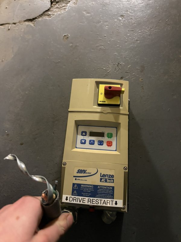 Частотный преобразователь Lenze ESV371N04TMC