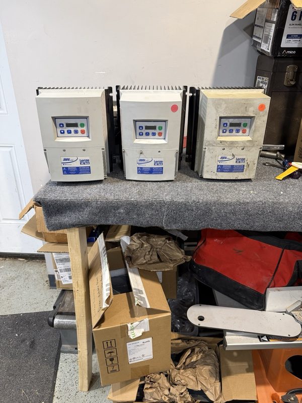 Частотный преобразователь Lenze ESV552N04TXC