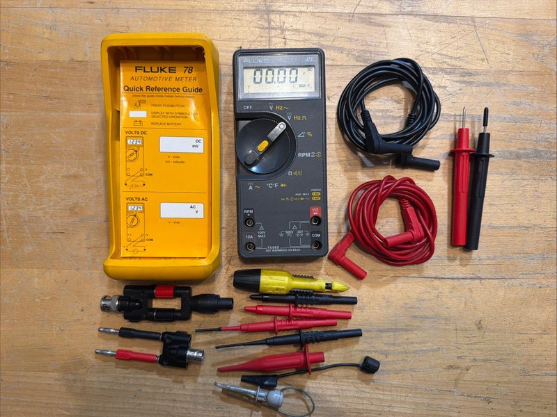 Тестер Fluke ET78DMM