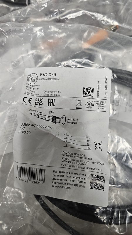 Разъём ifm EVC076